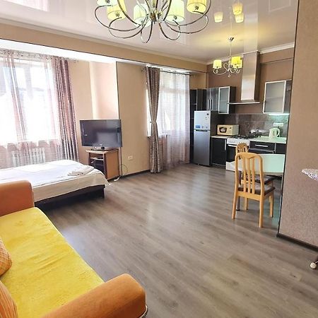 Orange Apartment With Panoramic View Bishkek Exterior photo